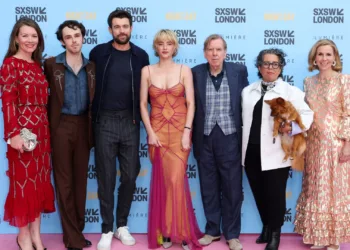 Virginia Woolf Haley Bennett and Jack Whitehall