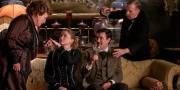 Virginia Woolf's Night & Day Review