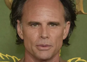 Walton Goggins