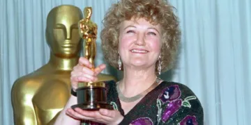 Brenda Fricker, First Irish Woman to Win an Oscar, Dies at 81 16 Brenda Fricker