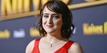 Mara Wilson Says "Matilda" Sequel "Could Be Possible" — With One Big Caveat 14 Mara Wilson