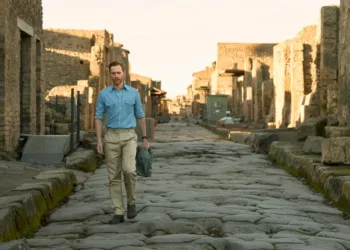 Pompeii: Out of Time with Tom Hiddleston Review