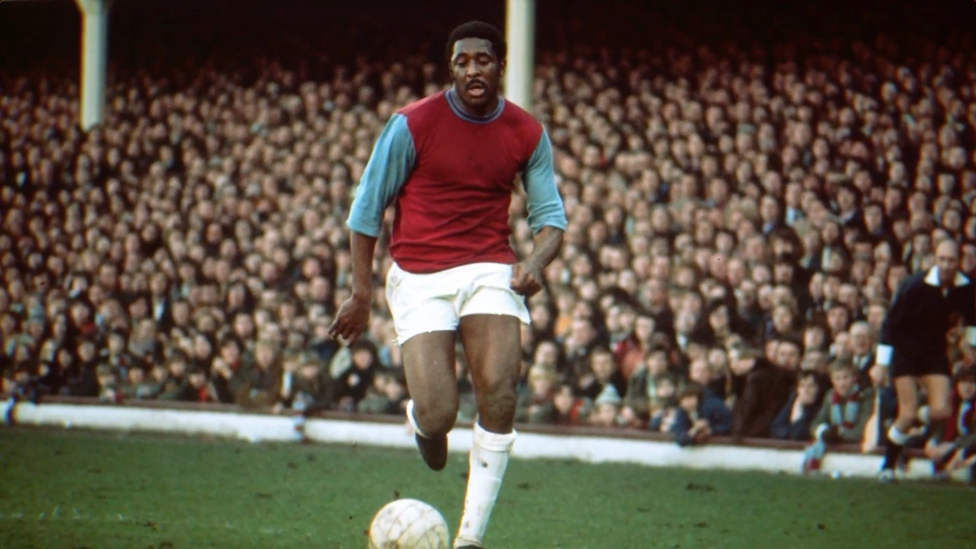Transforming the Beautiful Game: The Clyde Best Story Review: History Was Watching Clyde Best 42 Transforming the Beautiful Game: The Clyde Best Story Review