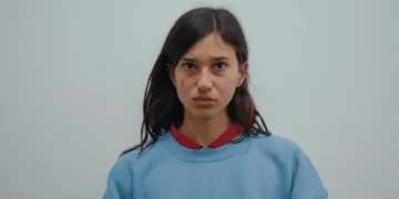 French Girls Review: Everybody Is Looking, but What Do They See? 23 French Girls Review