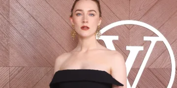 Saoirse Ronan Renews Her Pitch to Play a James Bond Villain 16 Saoirse Ronan