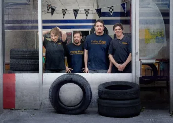 Tires Season 3 Review