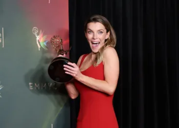 Betty Gilpin
