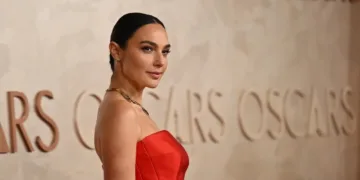 Gal Gadot Defends Her AI-Built 'Bitcoin' Movie: 'Or Be Out of the Game' 14 Gal Gadot