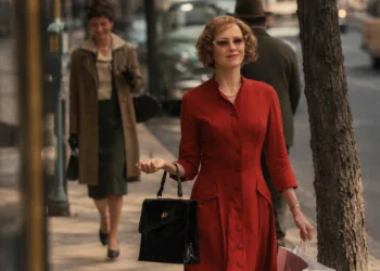 The Housewife Review