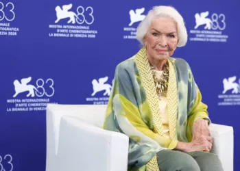 ellen burstyn scaled e1788877418521