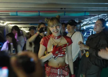 Always Lalisa Review
