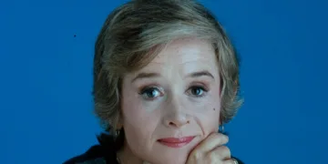 Barbara Barrie, Oscar Nominee for ‘Breaking Away’ and ‘Barney Miller’ Star, Dies at 95 18 Barbara Barrie