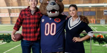 Holiday Touchdown: A Bears Love Story Review