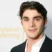 RJ Mitte, “Breaking Bad” Star and Disability Rights Advocate, Dies at 34 3 RJ Mitte