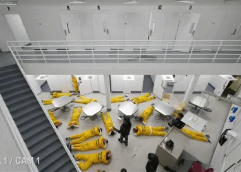 The New Stanford Prison Experiment Review